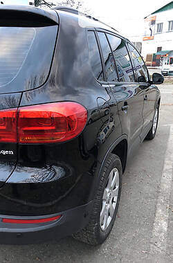 Внедорожник / Кроссовер Volkswagen Tiguan 2011 в Чернигове