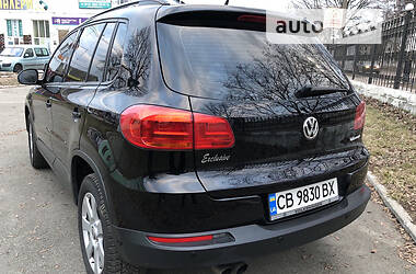 Внедорожник / Кроссовер Volkswagen Tiguan 2011 в Чернигове