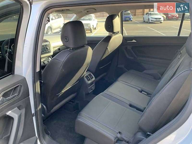 Внедорожник / Кроссовер Volkswagen Tiguan 2018 в Одессе