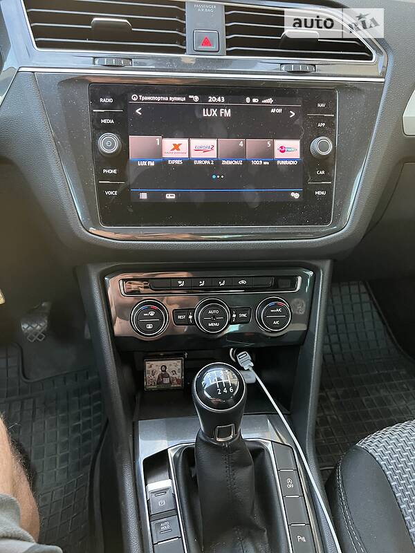 Позашляховик / Кросовер Volkswagen Tiguan 2017 в Ужгороді