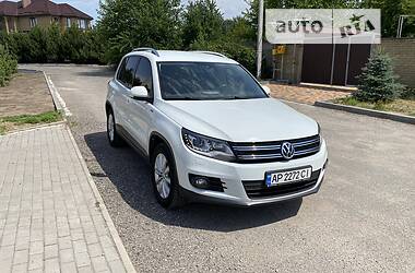 Позашляховик / Кросовер Volkswagen Tiguan 2016 в Запоріжжі