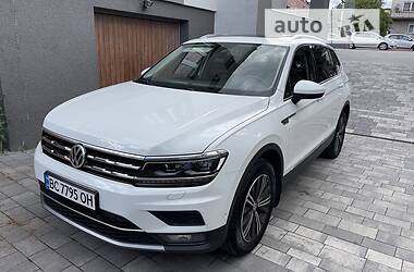 Позашляховик / Кросовер Volkswagen Tiguan 2018 в Самборі