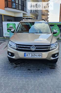 Внедорожник / Кроссовер Volkswagen Tiguan 2014 в Ивано-Франковске