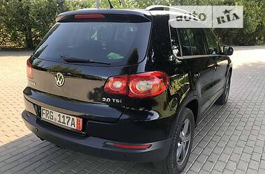 Внедорожник / Кроссовер Volkswagen Tiguan 2009 в Ивано-Франковске