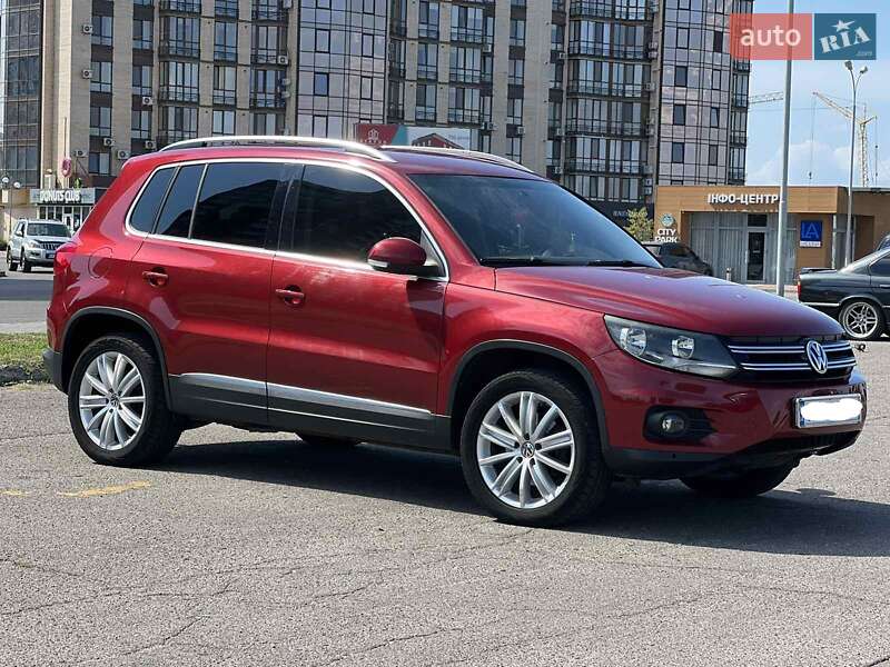 Внедорожник / Кроссовер Volkswagen Tiguan 2013 в Черкассах
