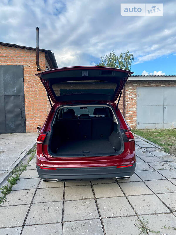 Внедорожник / Кроссовер Volkswagen Tiguan 2018 в Лебедине фото 9 Внедорожник / Кроссовер Volkswagen Tiguan 2018 в Лебедине