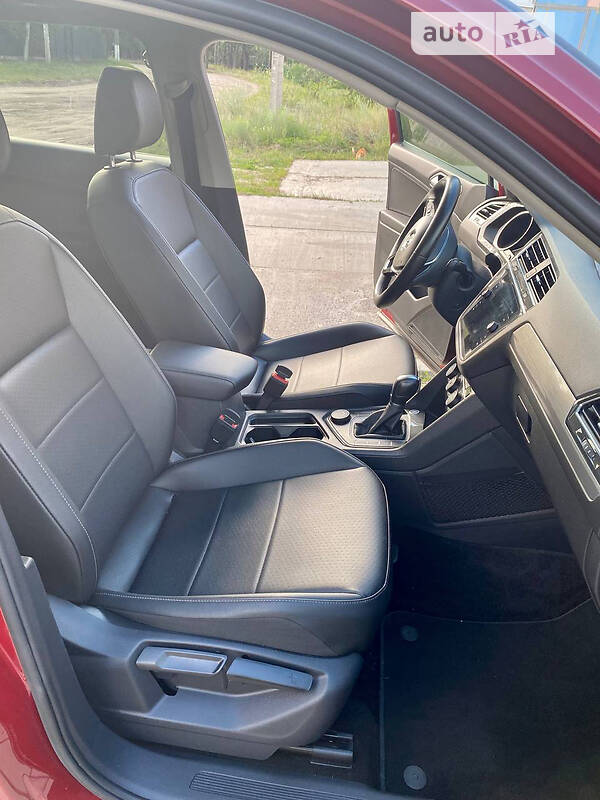 Внедорожник / Кроссовер Volkswagen Tiguan 2018 в Лебедине фото 16 Внедорожник / Кроссовер Volkswagen Tiguan 2018 в Лебедине