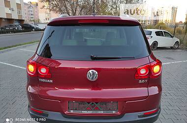 Внедорожник / Кроссовер Volkswagen Tiguan 2011 в Луцке