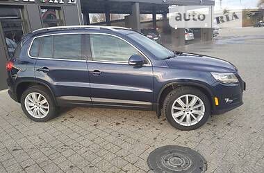 Внедорожник / Кроссовер Volkswagen Tiguan 2011 в Дрогобыче