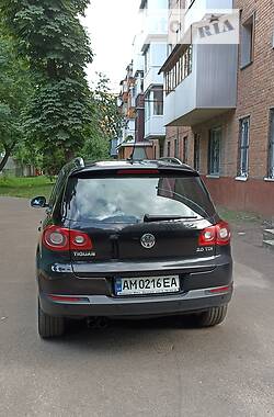 Позашляховик / Кросовер Volkswagen Tiguan 2009 в Житомирі