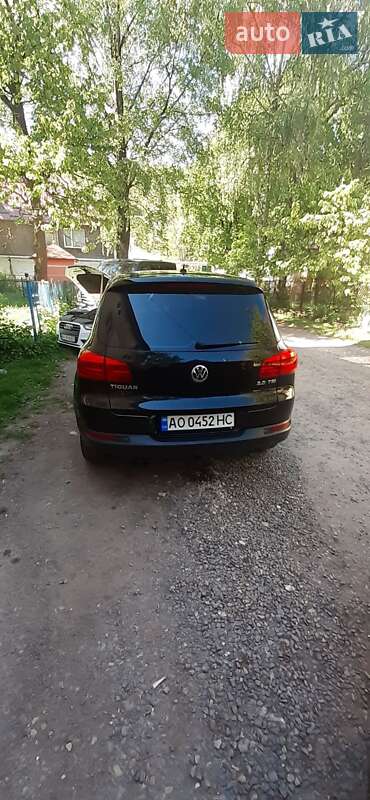 Хэтчбек Volkswagen Tiguan 2011 в Рахове