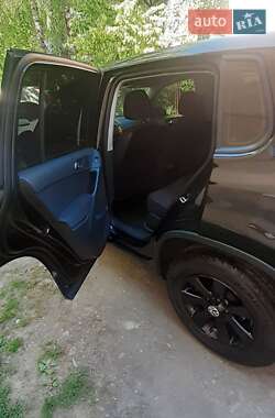 Хэтчбек Volkswagen Tiguan 2011 в 