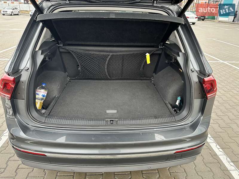 Позашляховик / Кросовер Volkswagen Tiguan 2017 в Києві