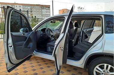 Внедорожник / Кроссовер Volkswagen Tiguan 2013 в Львове