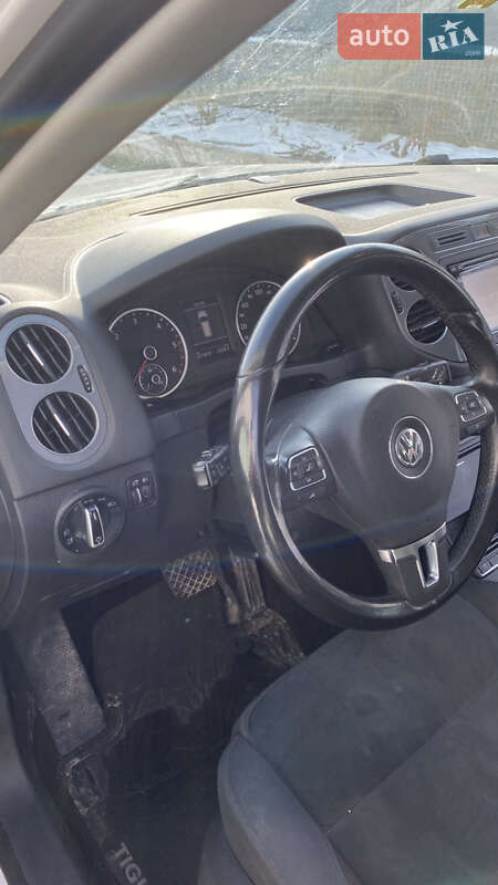 Внедорожник / Кроссовер Volkswagen Tiguan 2011 в Дрогобыче