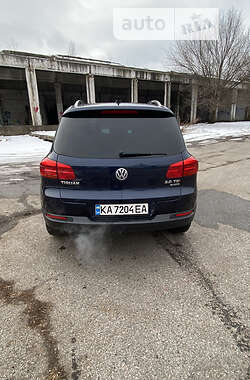 Внедорожник / Кроссовер Volkswagen Tiguan 2012 в Лубнах