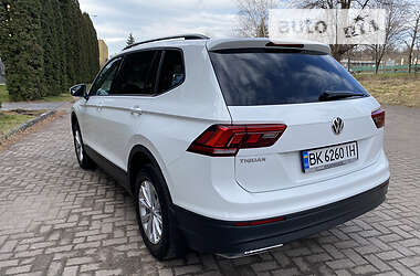 Позашляховик / Кросовер Volkswagen Tiguan 2018 в Рівному