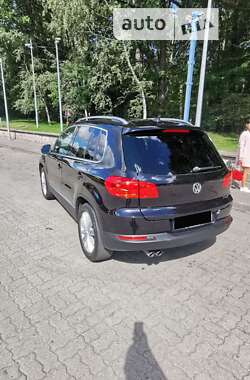 Внедорожник / Кроссовер Volkswagen Tiguan 2013 в Херсоне