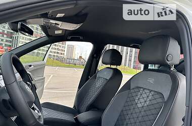 Позашляховик / Кросовер Volkswagen Tiguan 2023 в 