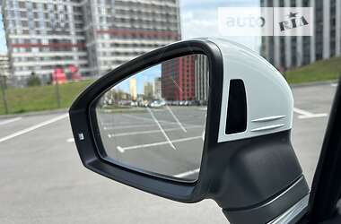 Позашляховик / Кросовер Volkswagen Tiguan 2023 в 