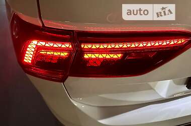 Внедорожник / Кроссовер Volkswagen Tiguan 2020 в 