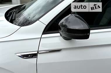 Внедорожник / Кроссовер Volkswagen Tiguan 2020 в 
