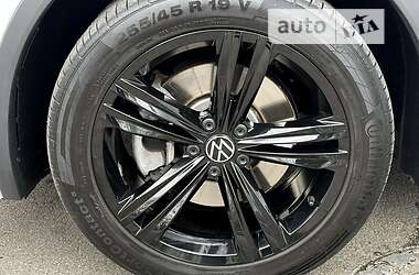 Внедорожник / Кроссовер Volkswagen Tiguan 2020 в 