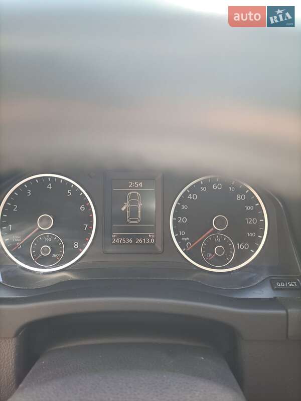 Внедорожник / Кроссовер Volkswagen Tiguan 2011 в Бродах