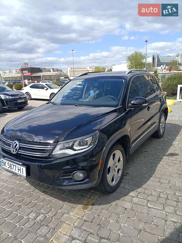 Внедорожник / Кроссовер Volkswagen Tiguan 2011 в Бродах