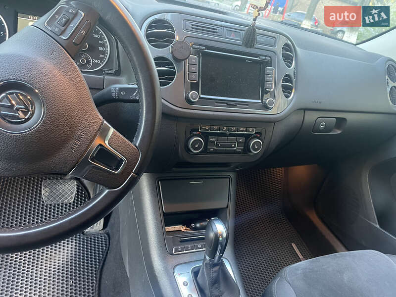 Внедорожник / Кроссовер Volkswagen Tiguan 2011 в Киеве фото 5 Внедорожник / Кроссовер Volkswagen Tiguan 2011 в Киеве