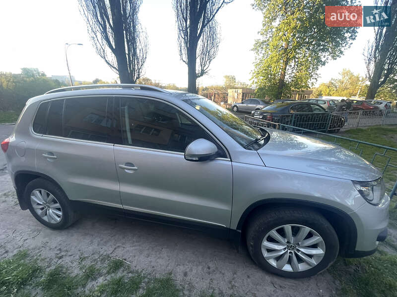 Внедорожник / Кроссовер Volkswagen Tiguan 2011 в Киеве фото 9 Внедорожник / Кроссовер Volkswagen Tiguan 2011 в Киеве