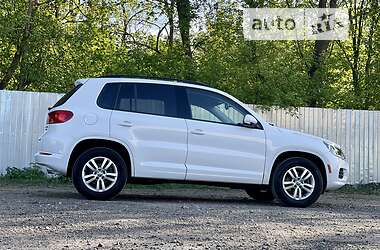 Позашляховик / Кросовер Volkswagen Tiguan 2017 в 
