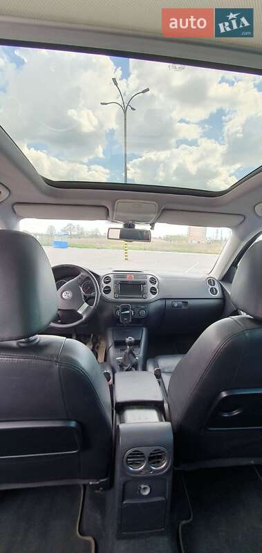 Внедорожник / Кроссовер Volkswagen Tiguan 2009 в Луцке