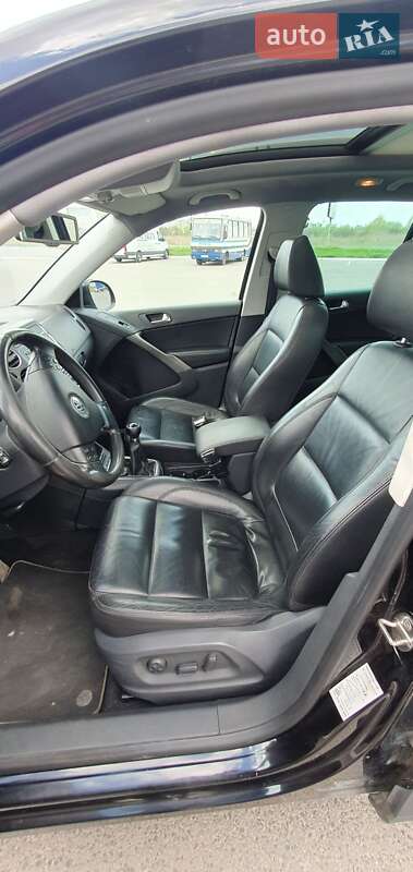 Внедорожник / Кроссовер Volkswagen Tiguan 2009 в Луцке