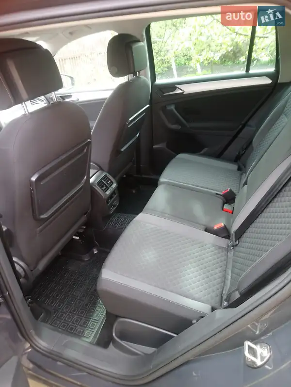 Volkswagen Tiguan 2018 VIN WVGZZZ5NZJW432202 фото оголошення 11 з 59