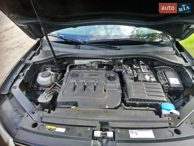 Внедорожник / Кроссовер Volkswagen Tiguan 2018 в Бердичеве