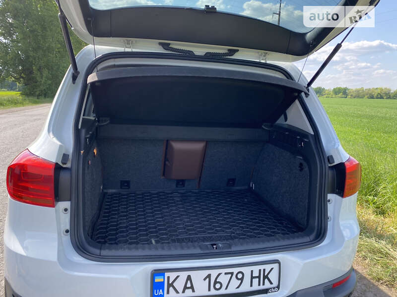 Внедорожник / Кроссовер Volkswagen Tiguan 2014 в Казатине
