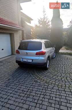 Внедорожник / Кроссовер Volkswagen Tiguan 2014 в Харькове