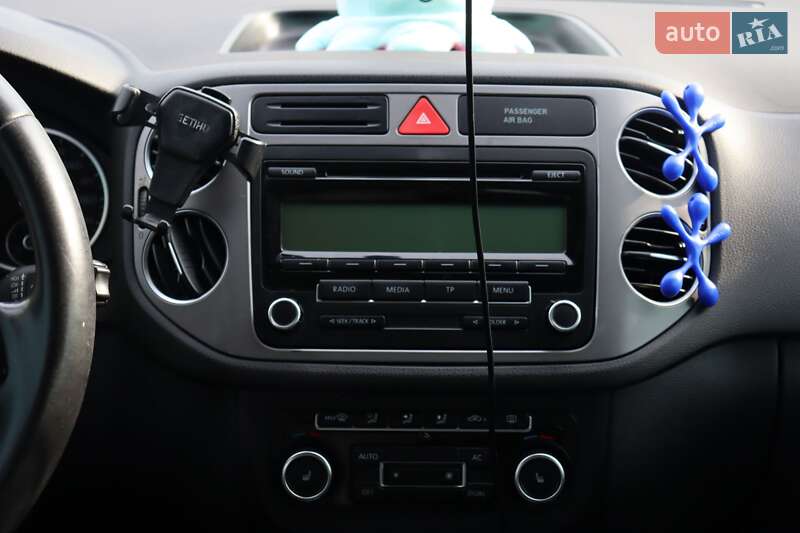 Внедорожник / Кроссовер Volkswagen Tiguan 2011 в Львове