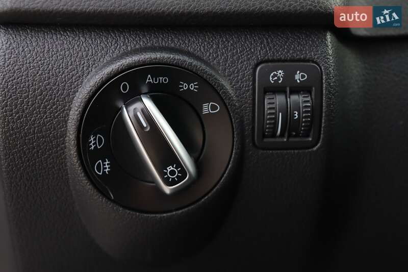 Внедорожник / Кроссовер Volkswagen Tiguan 2011 в Львове