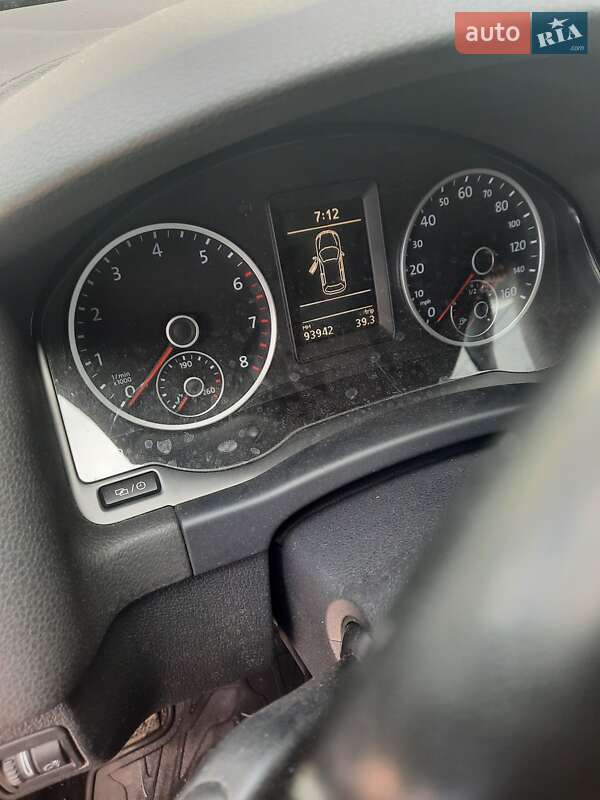 Внедорожник / Кроссовер Volkswagen Tiguan 2012 в Ивано-Франковске