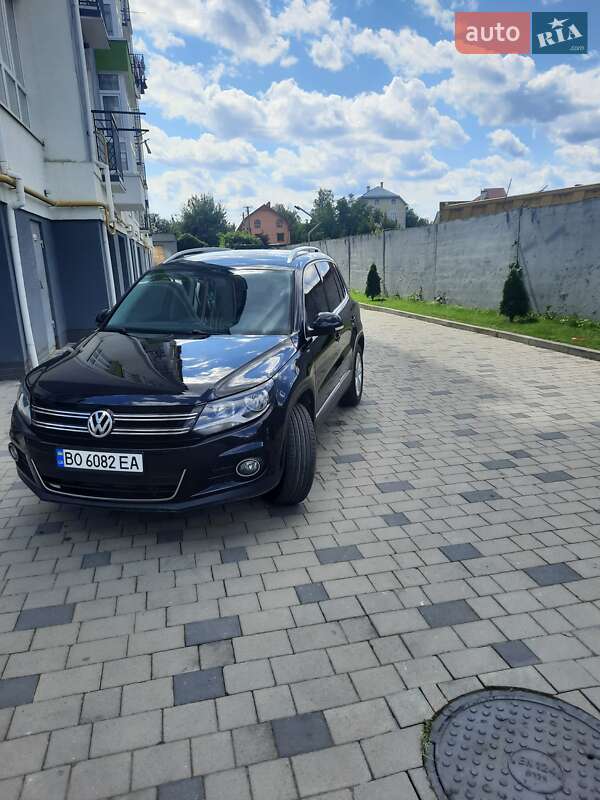 Внедорожник / Кроссовер Volkswagen Tiguan 2012 в Ивано-Франковске