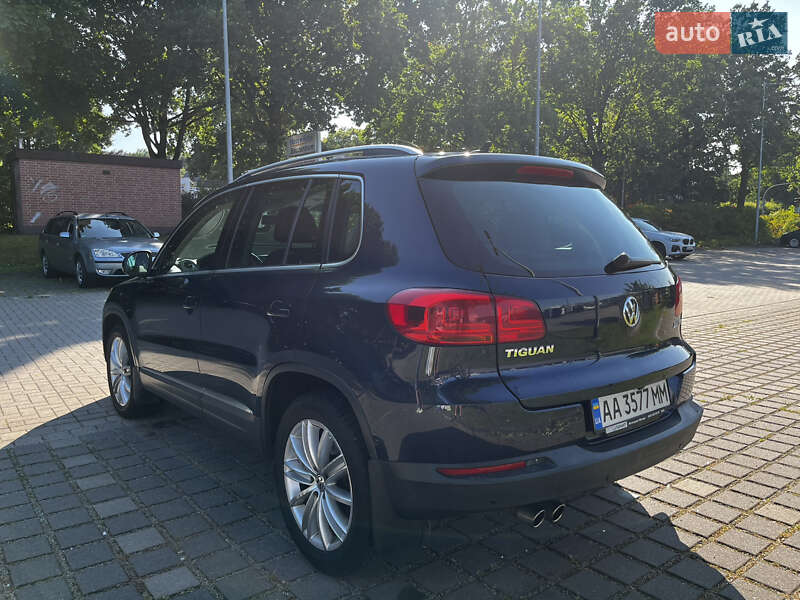 Позашляховик / Кросовер Volkswagen Tiguan 2012 в Києві