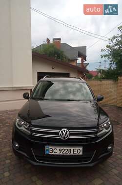 Внедорожник / Кроссовер Volkswagen Tiguan 2012 в Львове