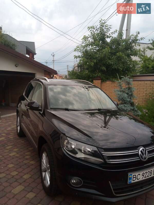 Внедорожник / Кроссовер Volkswagen Tiguan 2012 в Львове