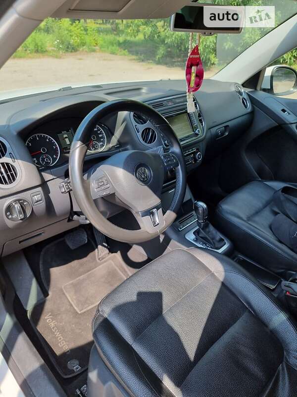 Внедорожник / Кроссовер Volkswagen Tiguan 2013 в Павлограде