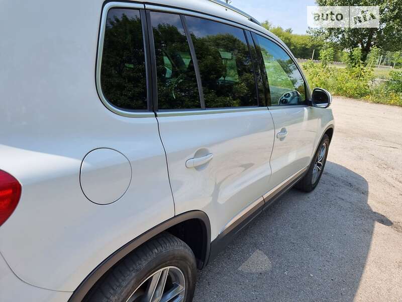 Внедорожник / Кроссовер Volkswagen Tiguan 2013 в Павлограде