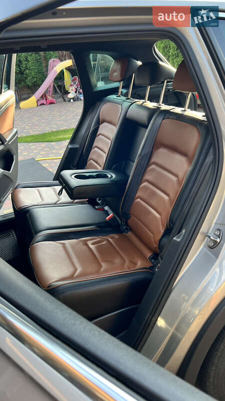 Внедорожник / Кроссовер Volkswagen Tiguan 2018 в Ровно