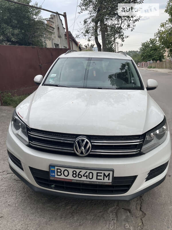 Внедорожник / Кроссовер Volkswagen Tiguan 2012 в Тернополе