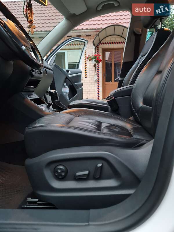 Внедорожник / Кроссовер Volkswagen Tiguan 2013 в Тернополе